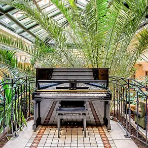 Beaumarchais Hotel